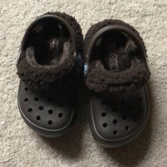 baby crocs with fur